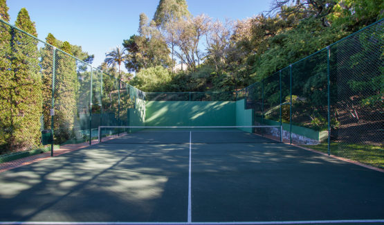 Tennis/paddle